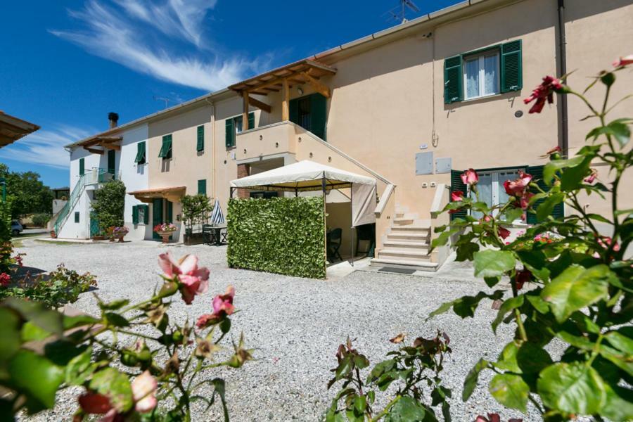 Agriturismo Case Nuove Castellina Marittima Luaran gambar