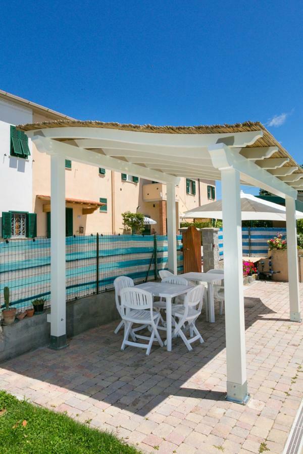Agriturismo Case Nuove Castellina Marittima Luaran gambar