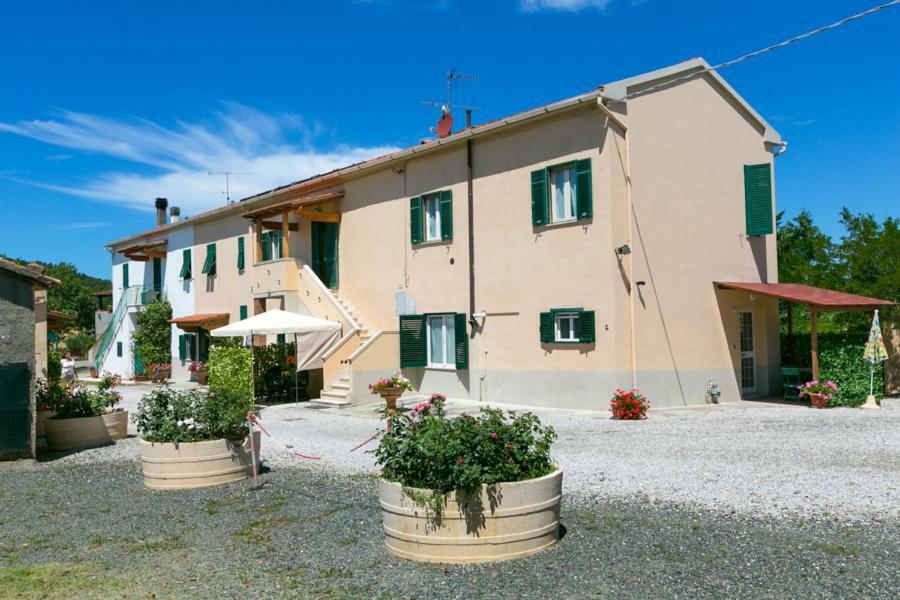 Agriturismo Case Nuove Castellina Marittima Luaran gambar